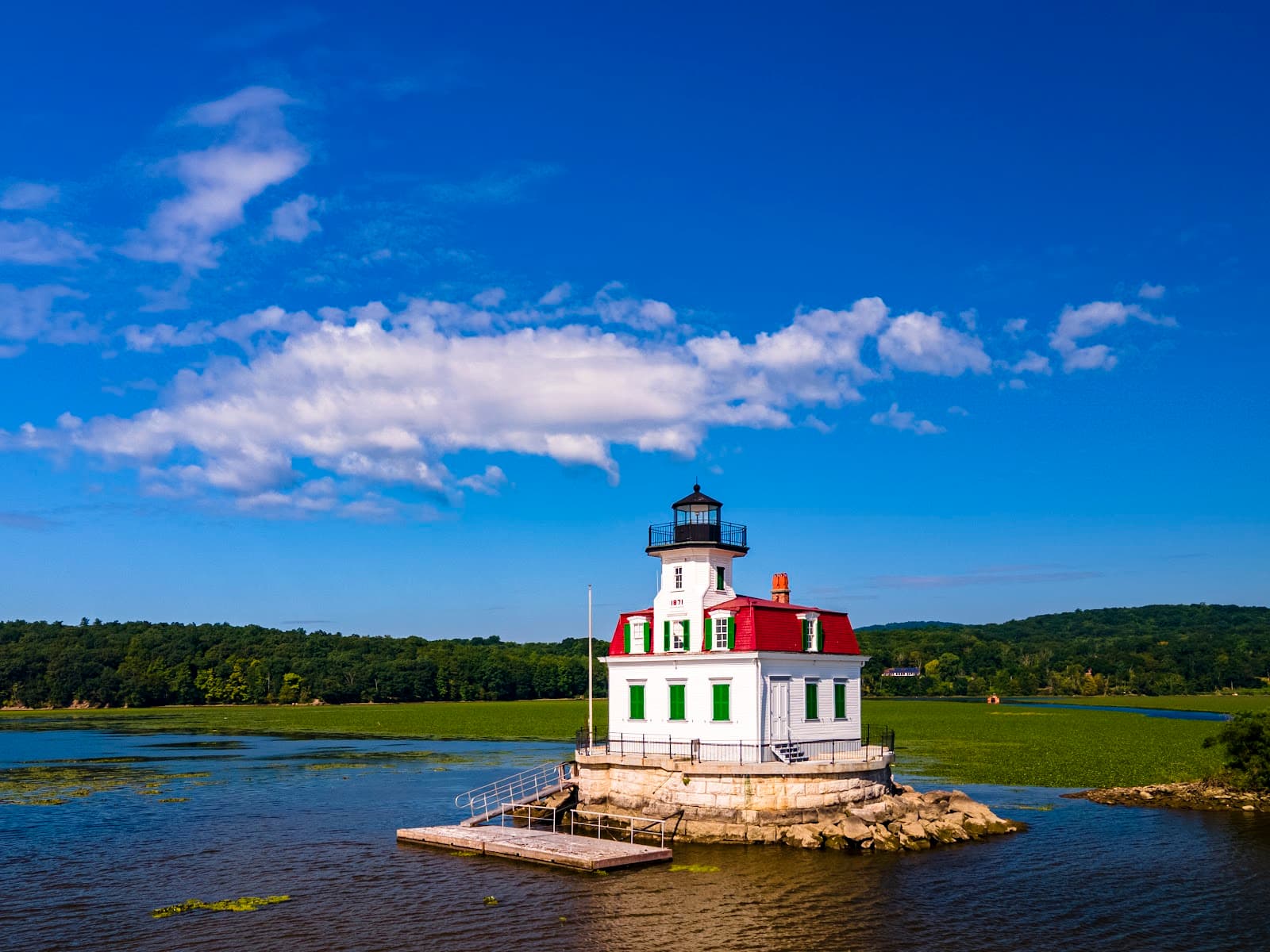 Esopus Meadows Lighthouse - Image 1