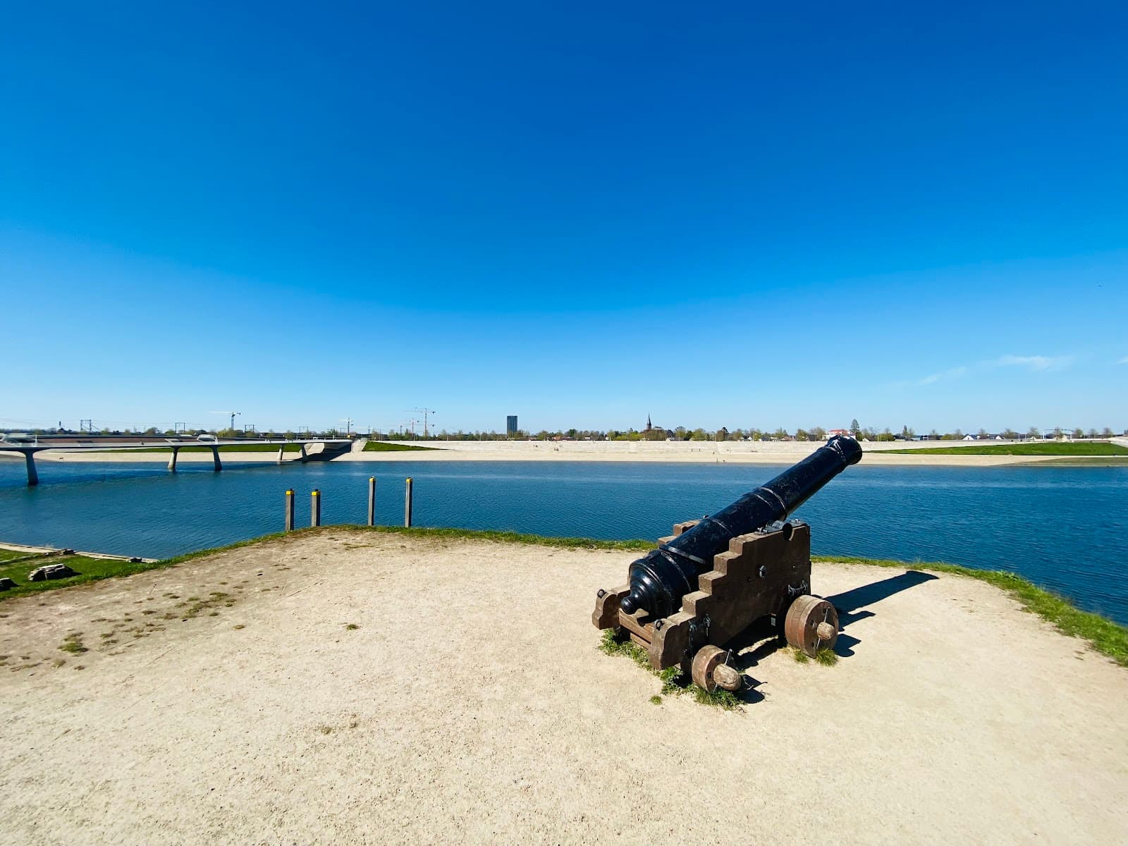 Fort Knodsenburg - Image 1