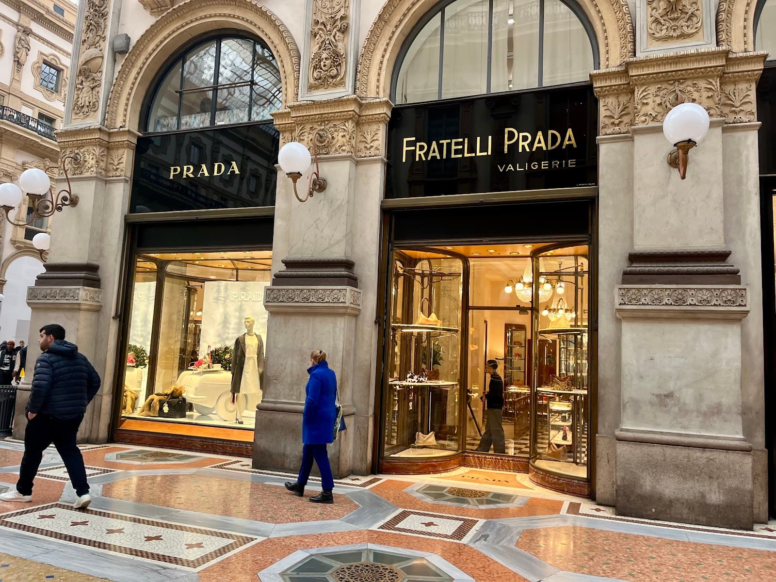 Prada Store Milan - Image 1