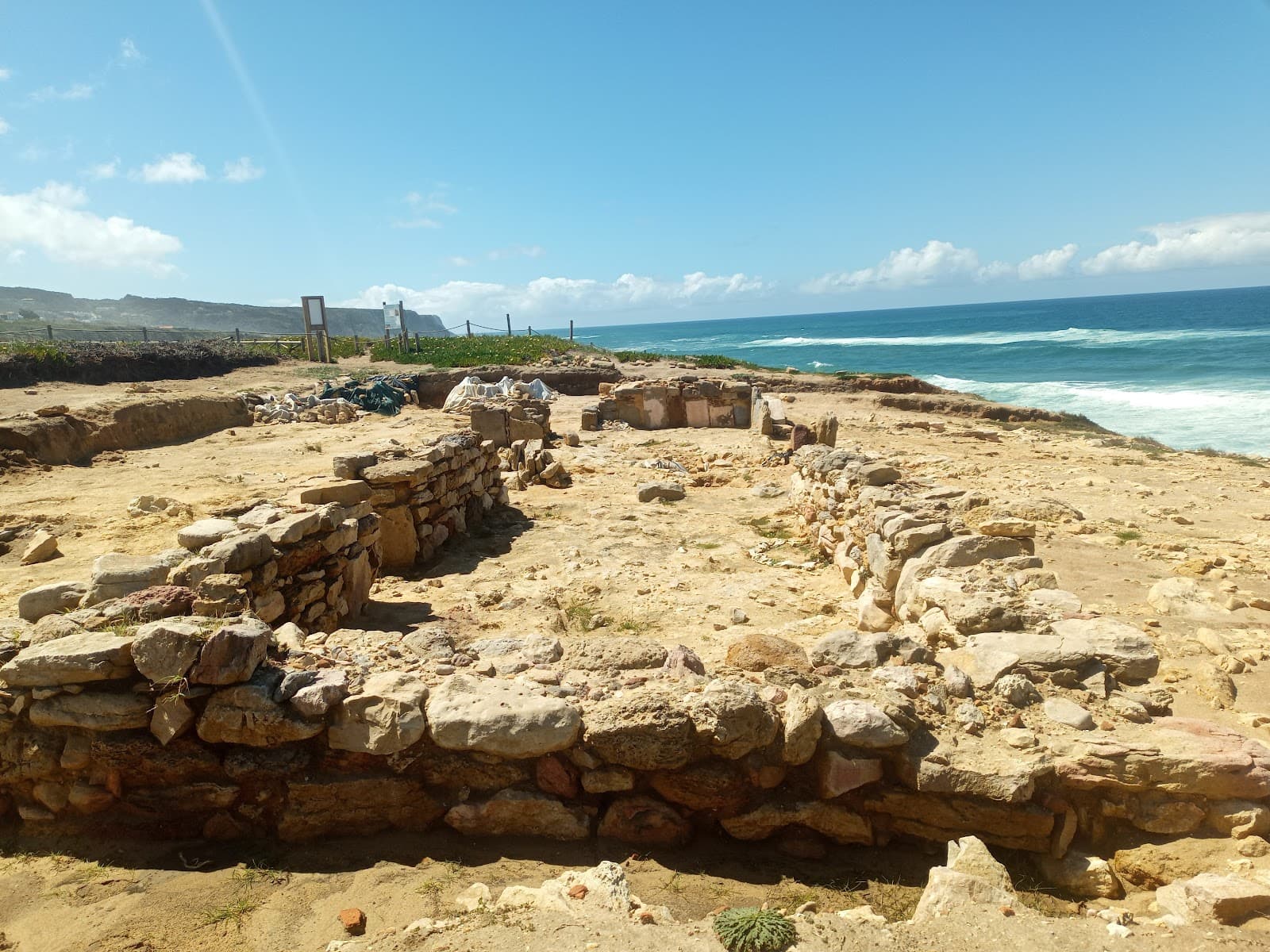 Alto da Vigia Archaeological Site - Image 1