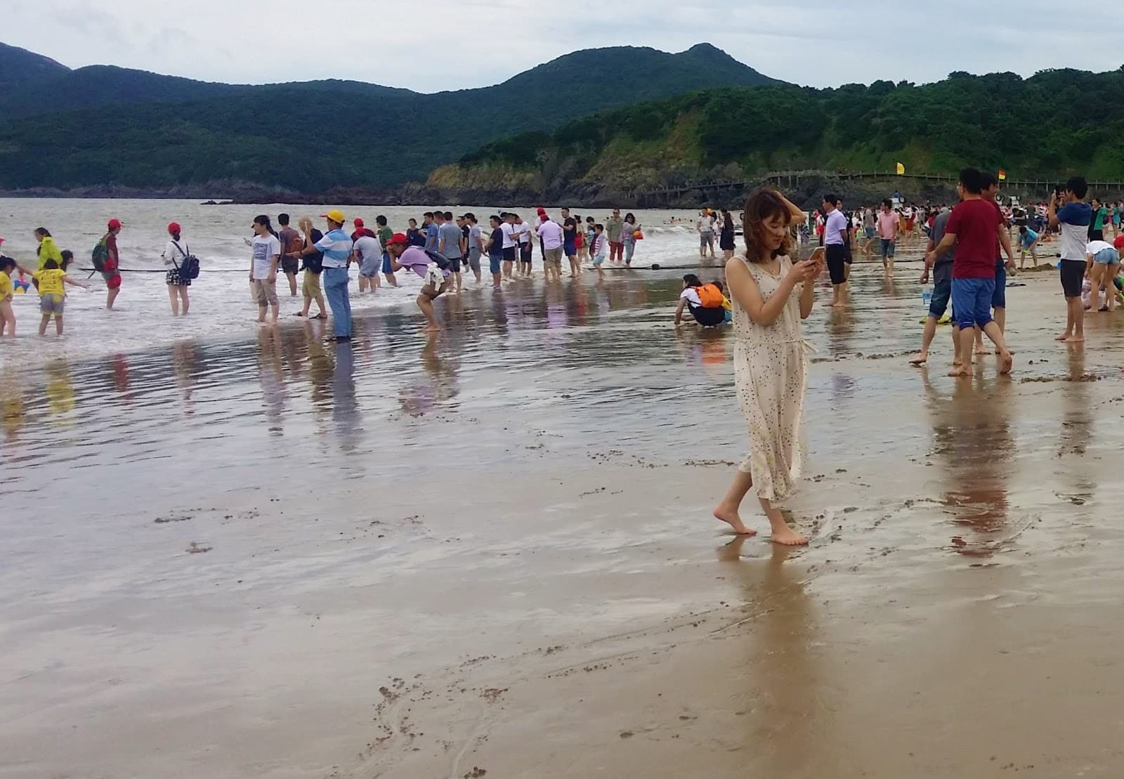 Nansha Beach Promenade Zhoushan - Image 1