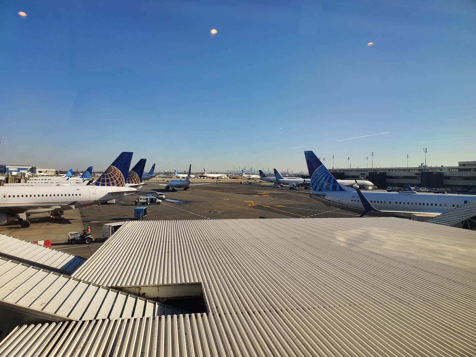 Newark Liberty International Airport (EWR) - Image 1