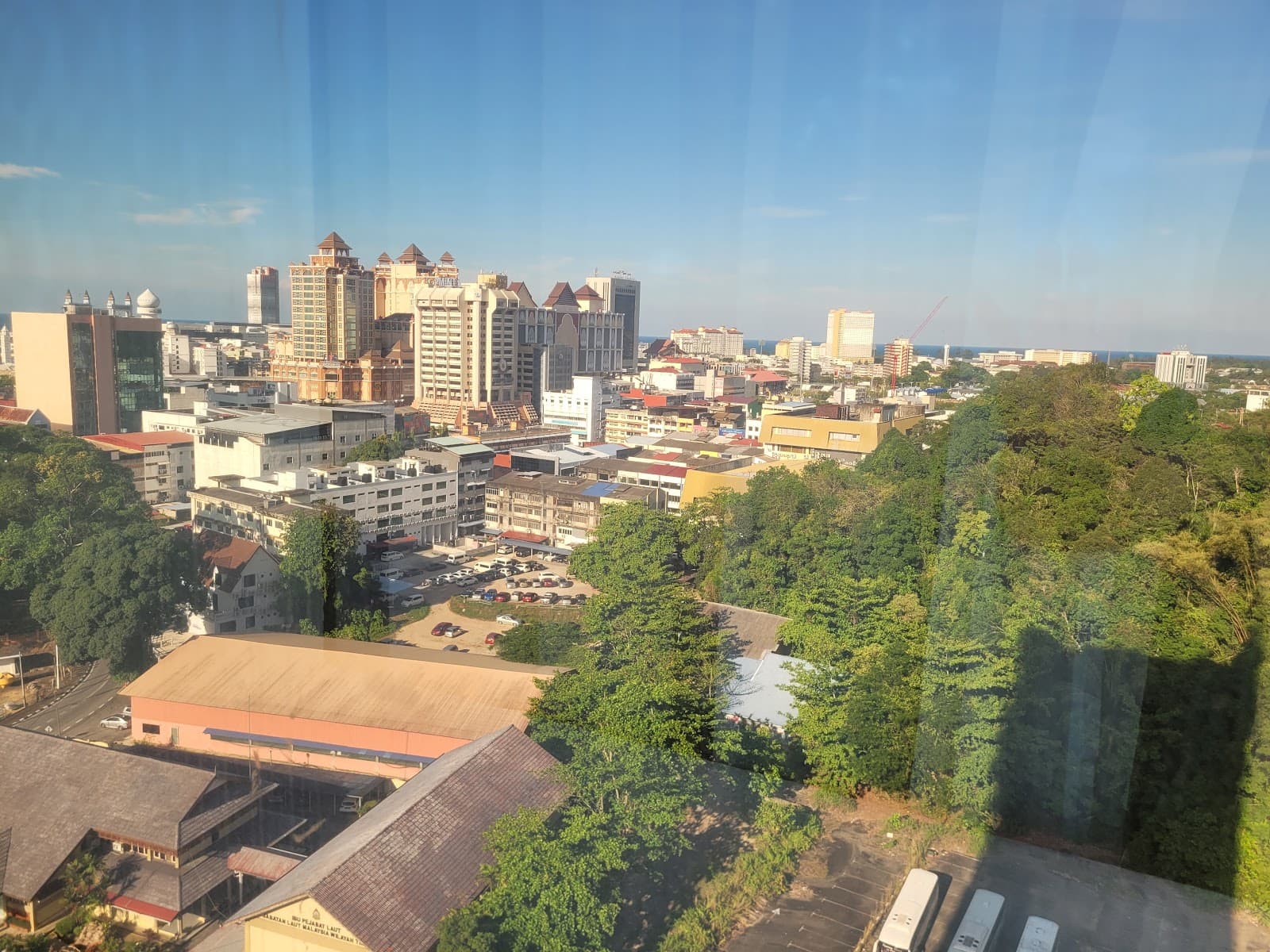 Art Row @ FELDA Residence - Image 1