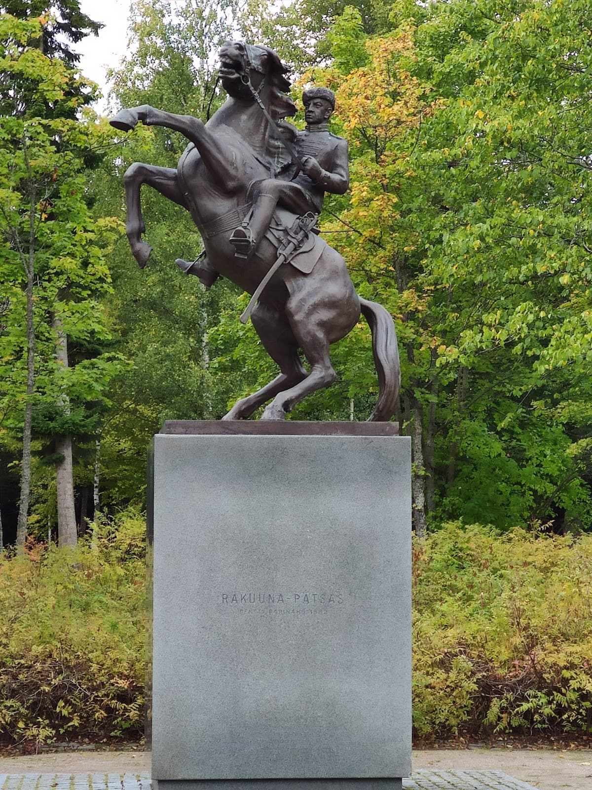 Sculpture Promenade - Image 1