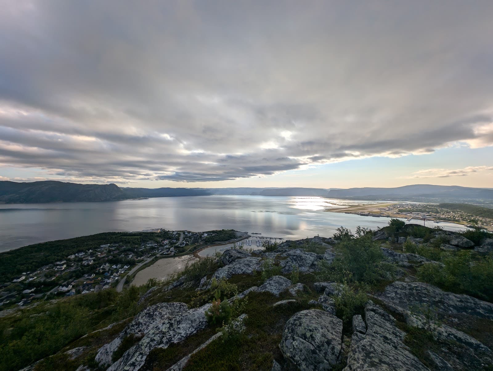 Komsa Mountain Viewpoint (Komsafjellet) - Image 1