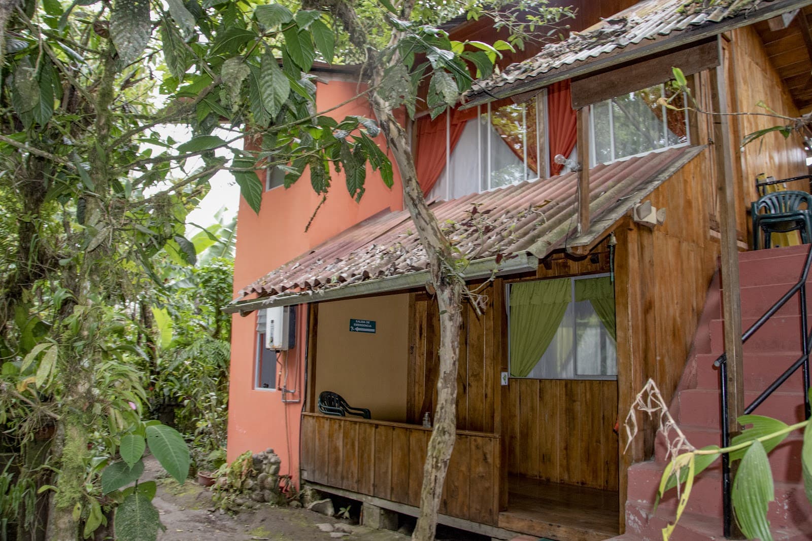 Mindo Orchid Garden - Image 1