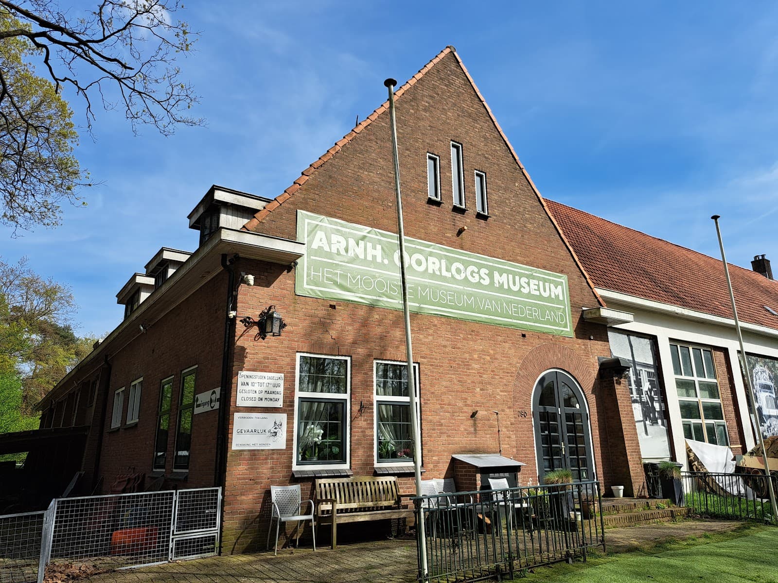 Arnhem War Museum 40-45 - Image 1