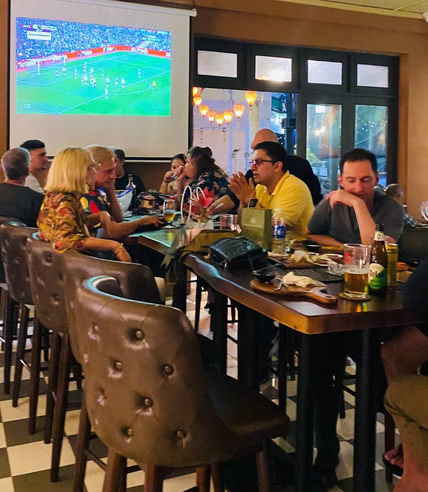 Delicious Burgers and Appetizers