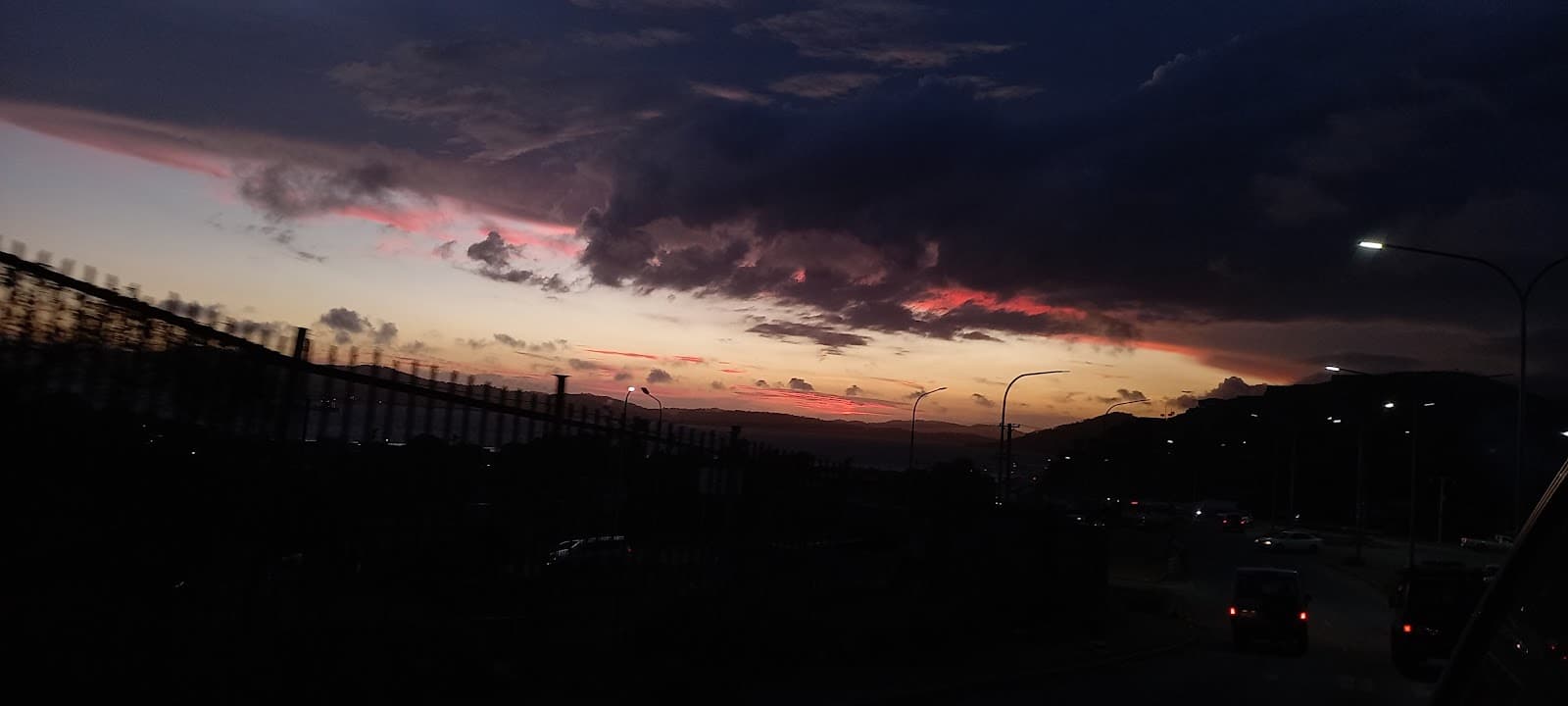 Hanuabada Village - Image 1