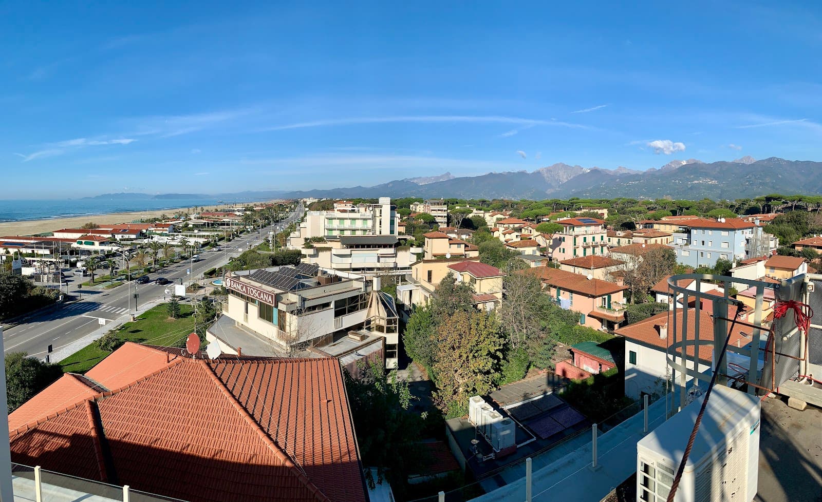 Camaiore Old Town - Image 1