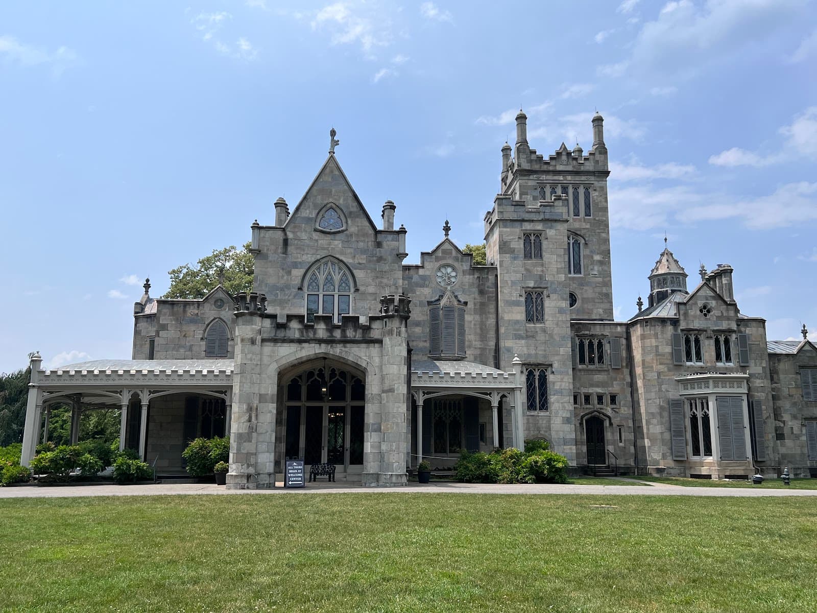 Lyndhurst Mansion - Image 1
