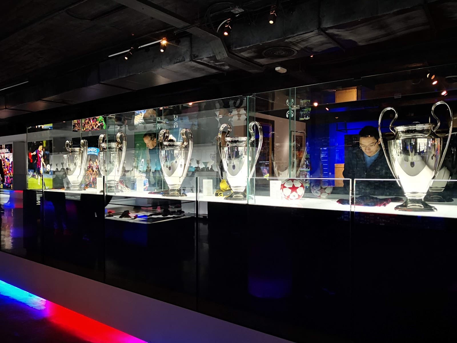 Camp Nou Experience (FC Barcelona Museum) - Image 1