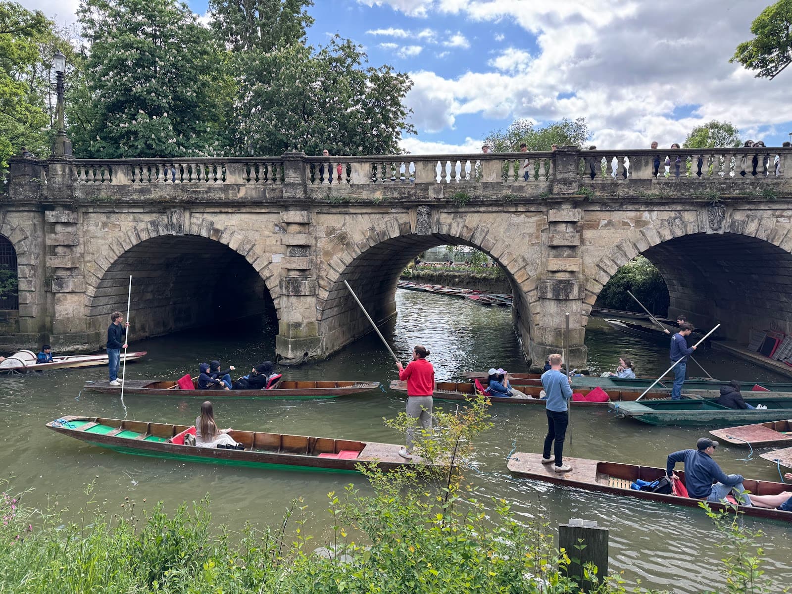 Magdalen Bridge Boathouse - Image 1