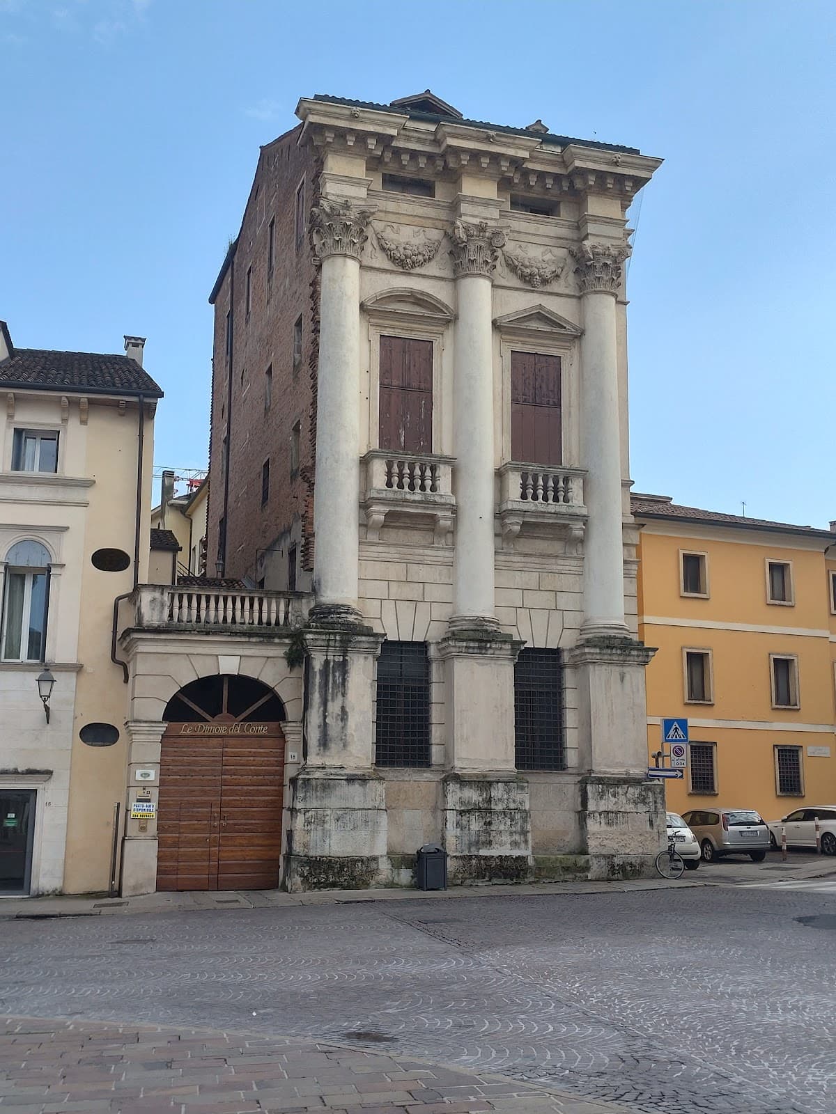 Palazzo Porto Piazza Castello - Image 1