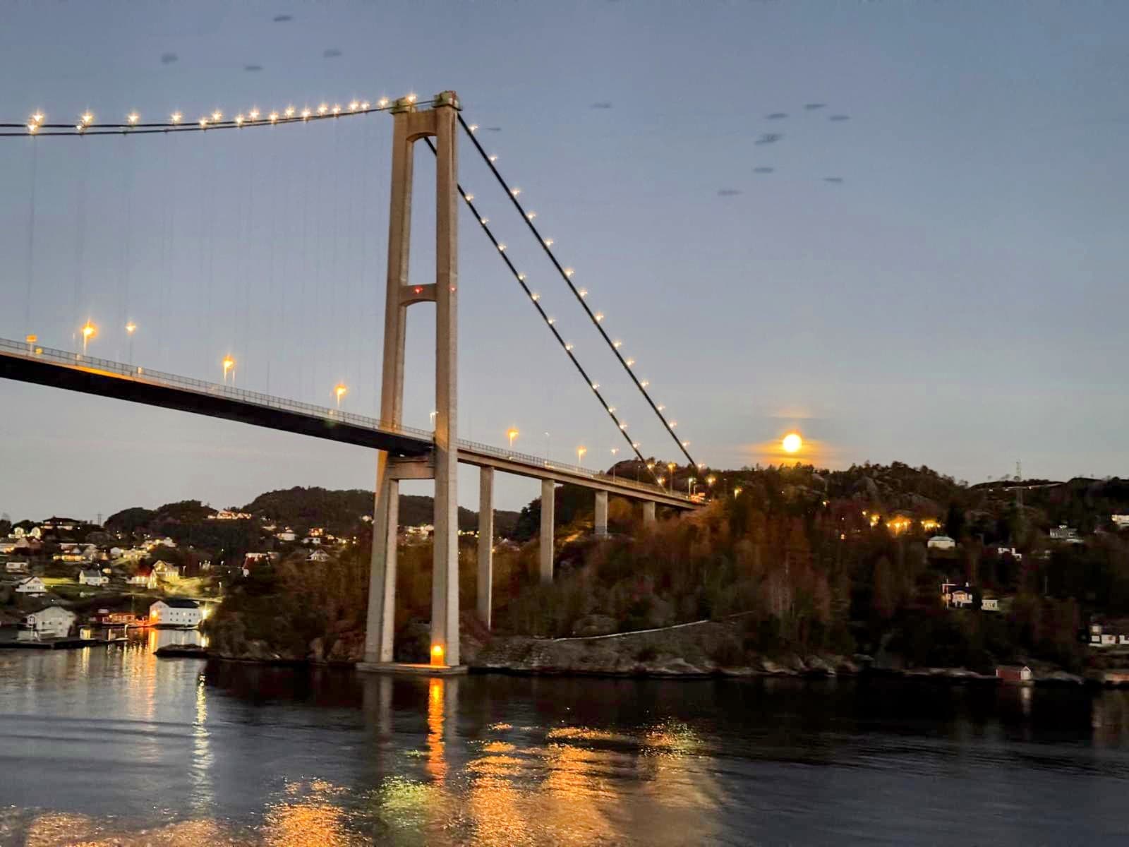 Askøy Bridge Viewpoint - Image 1