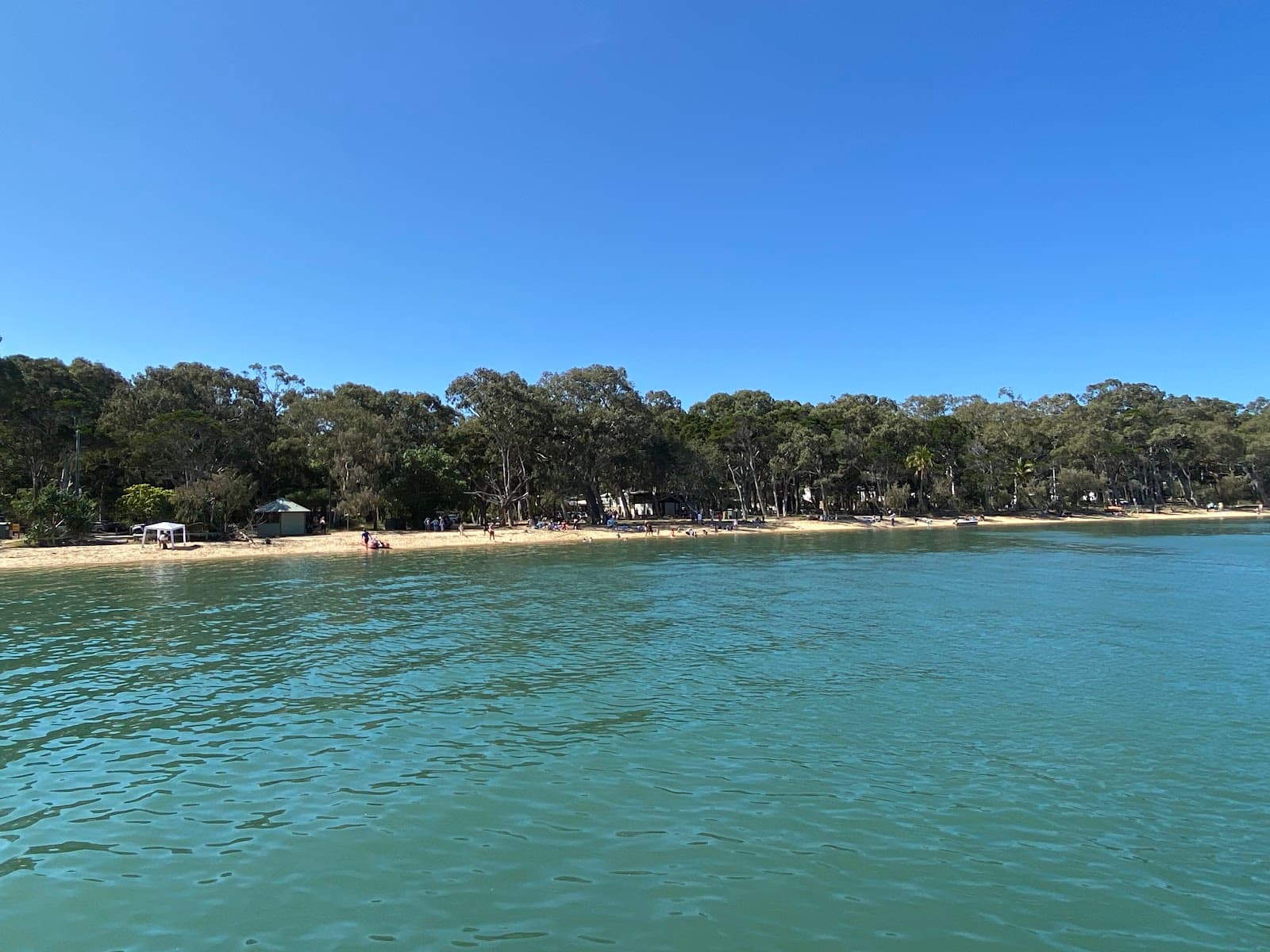Coochiemudlo Island Beaches - Image 1