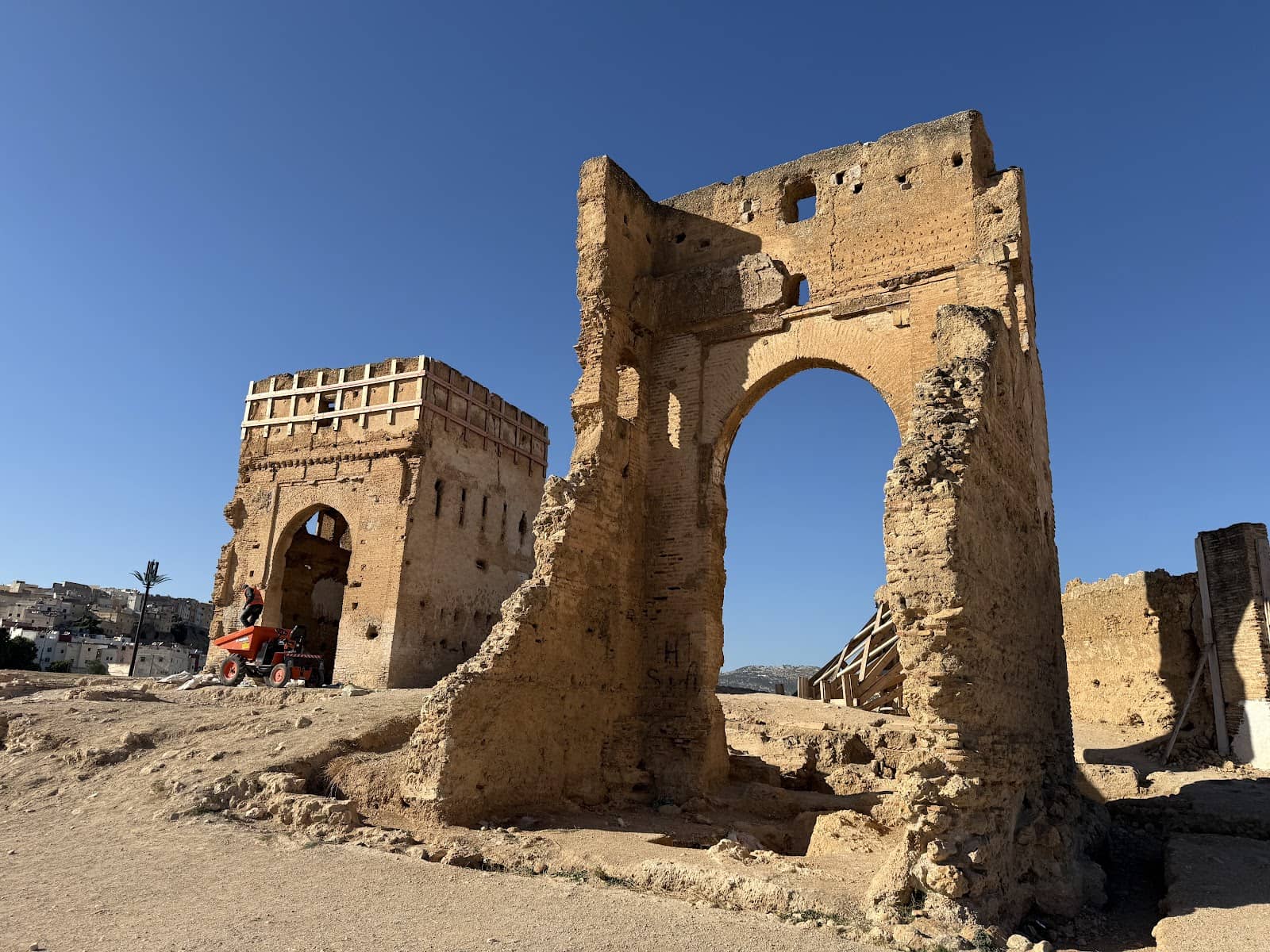 14th Century Mausoleums