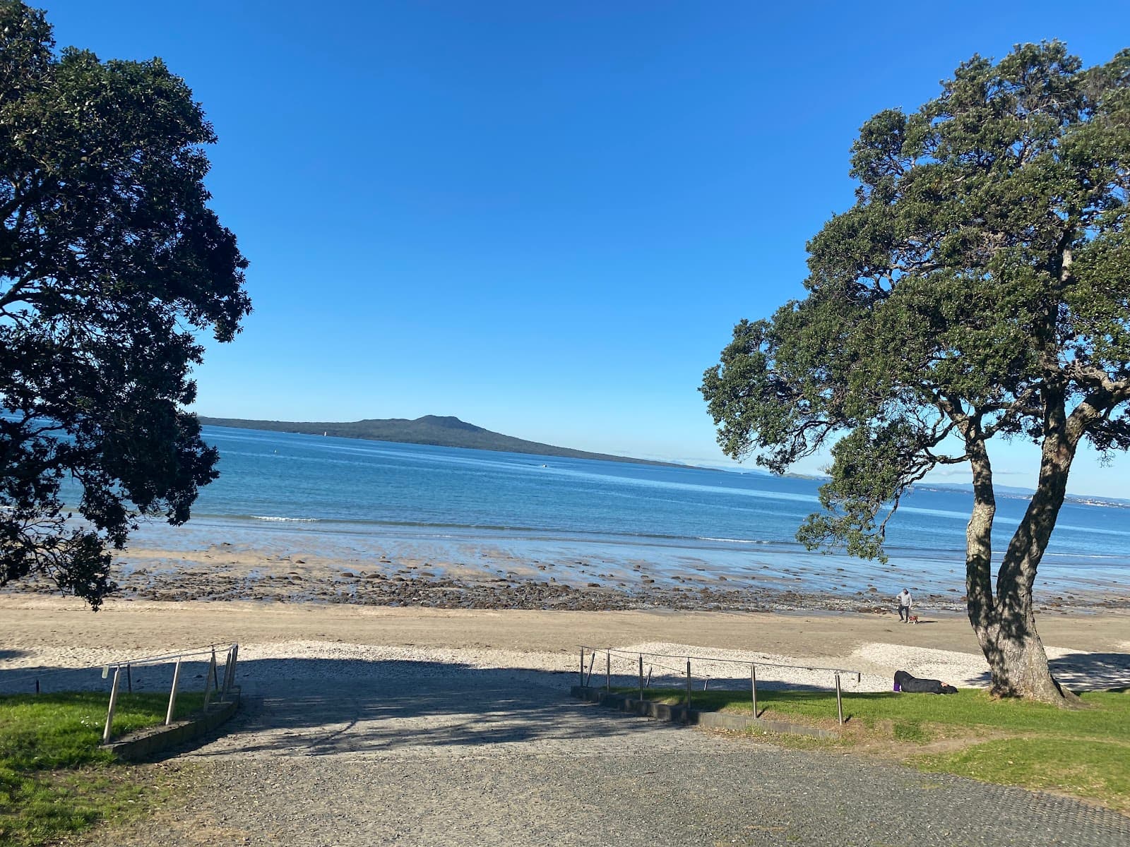 Takapuna Beach - Image 1
