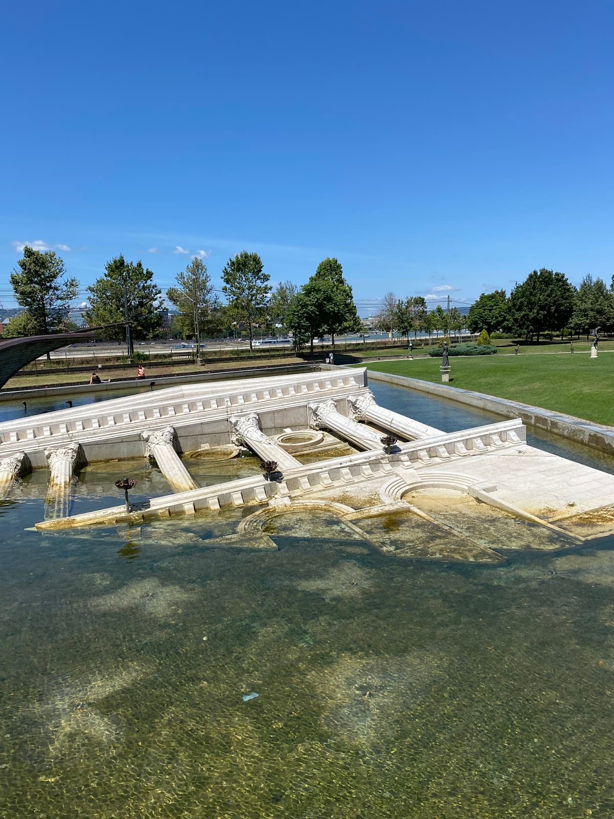 Memorial of the Old National Theatre - Image 1