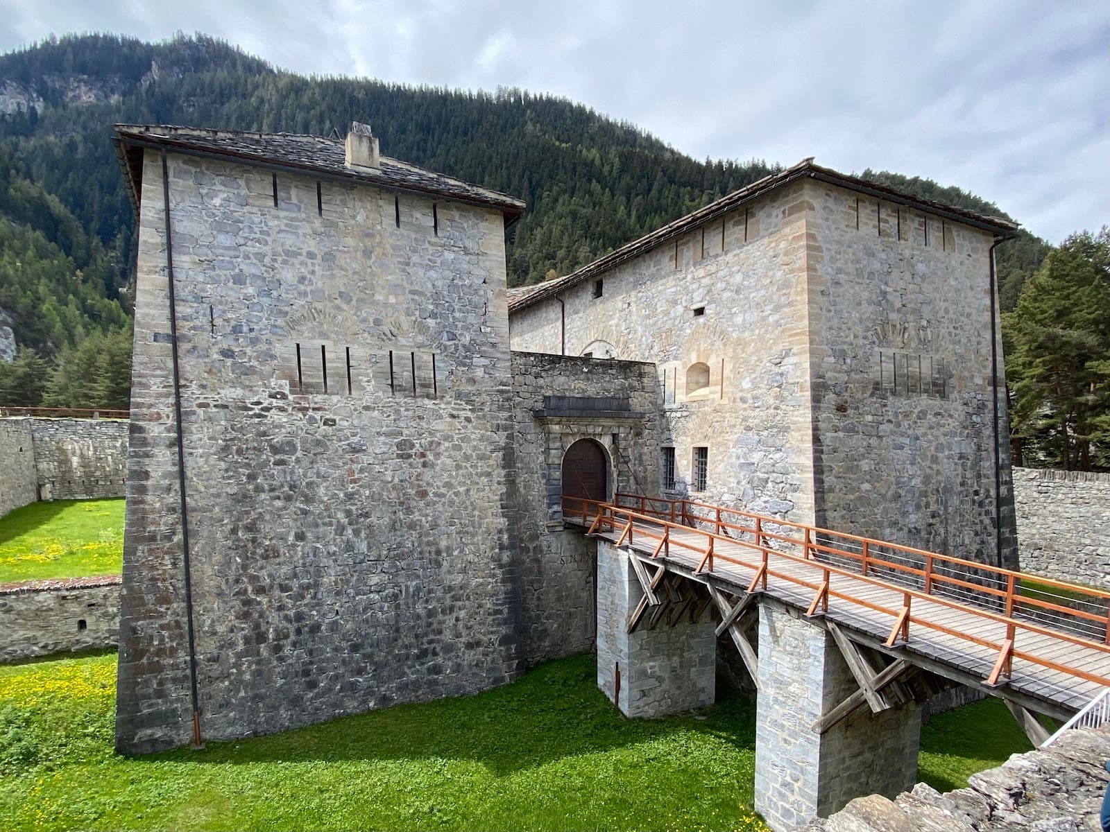 Redoute Ruinée - Image 1