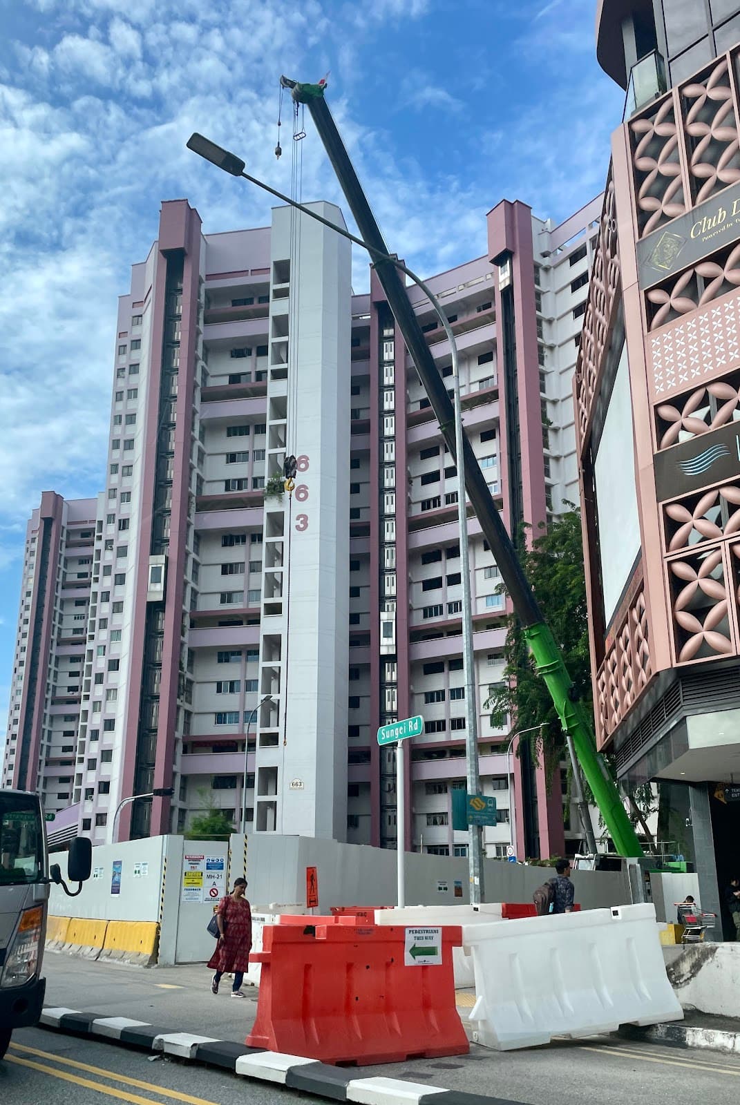 HDB Block 663, Singapore - Image 1