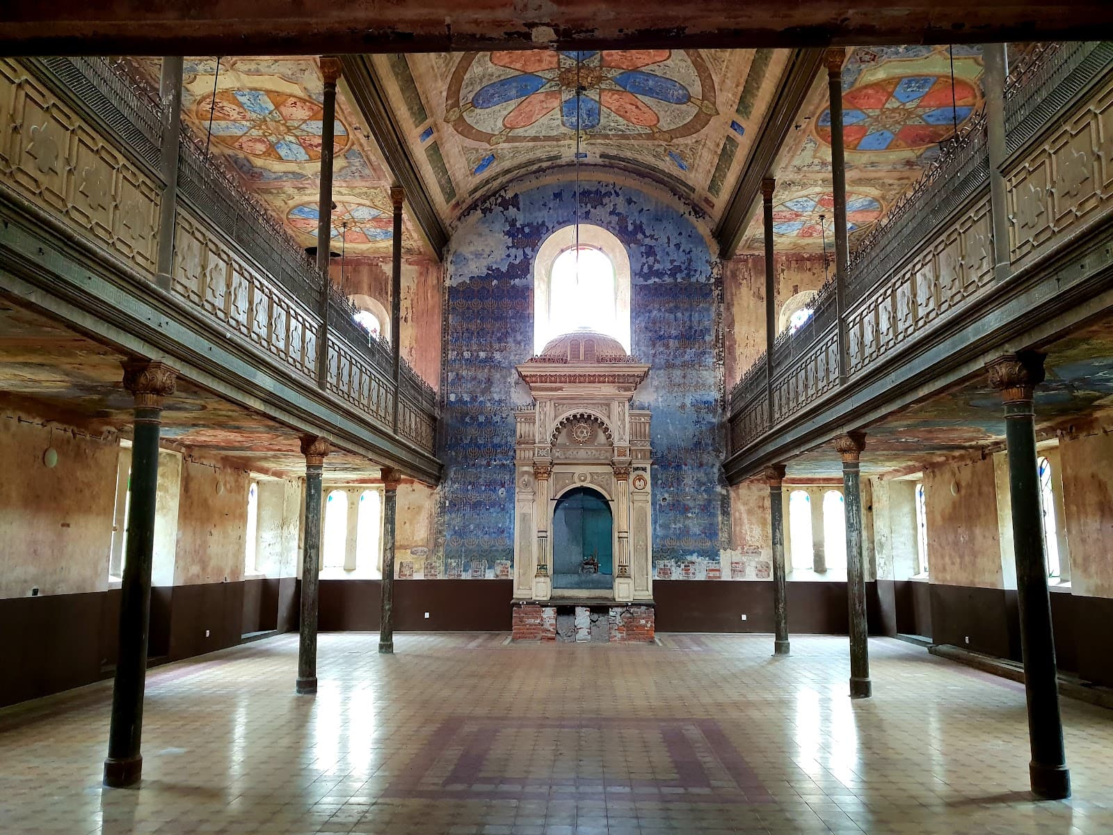 Old Synagogue (Zvonárska) - Image 1