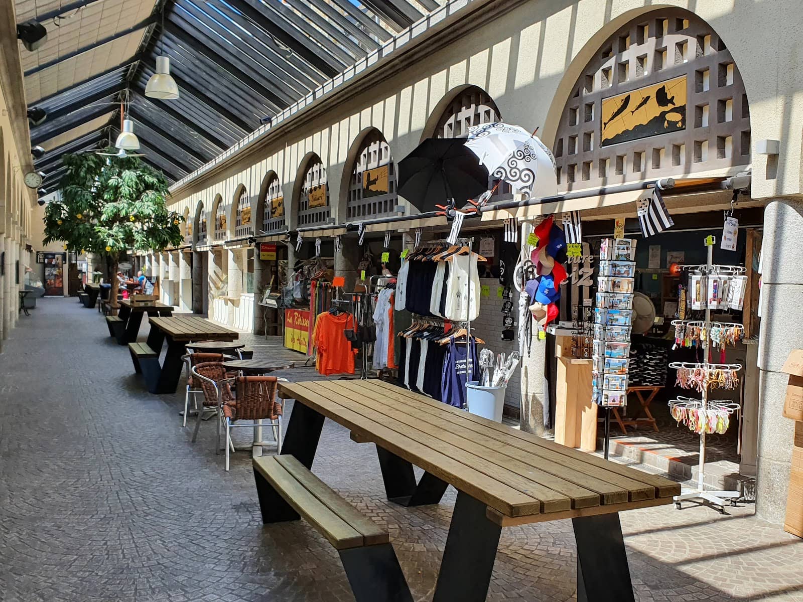 Local Artisans & Food Producers