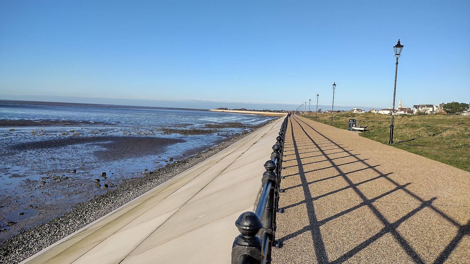 Fairhaven Lake and Gardens - Image 1