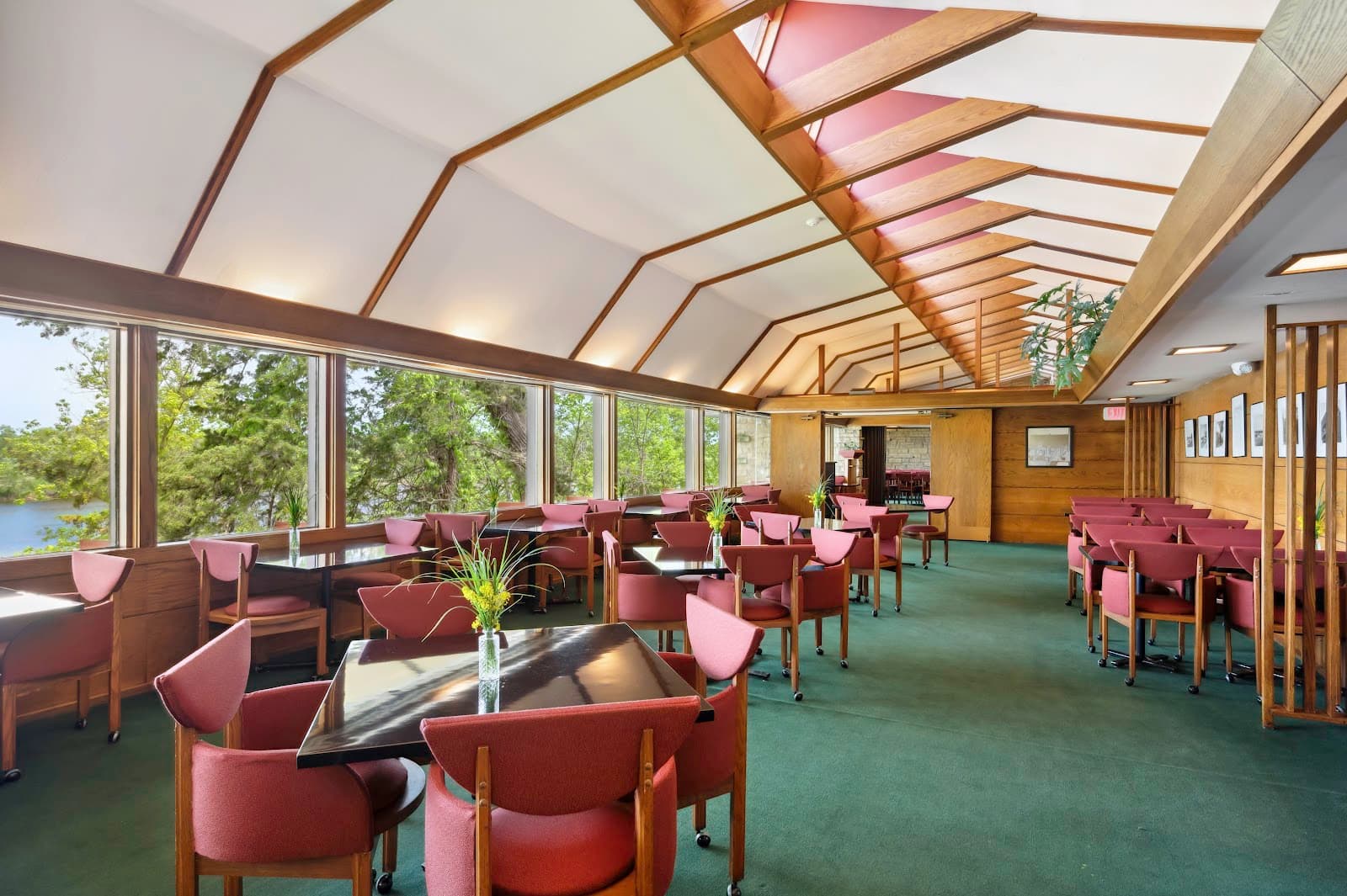 Frank Lloyd Wright Visitor Center (Riverview Terrace) - Image 1