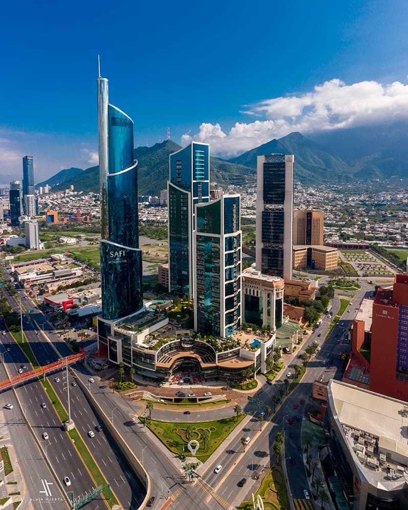 Metropolitan Center San Pedro Garza García - Image 1