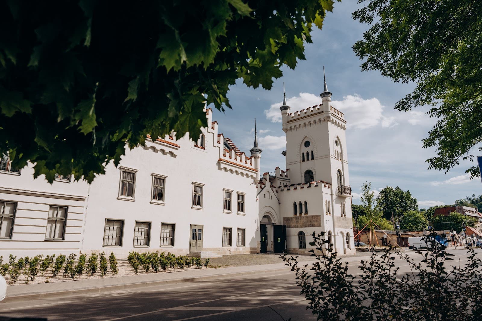 Jam Factory Art Center - Image 1