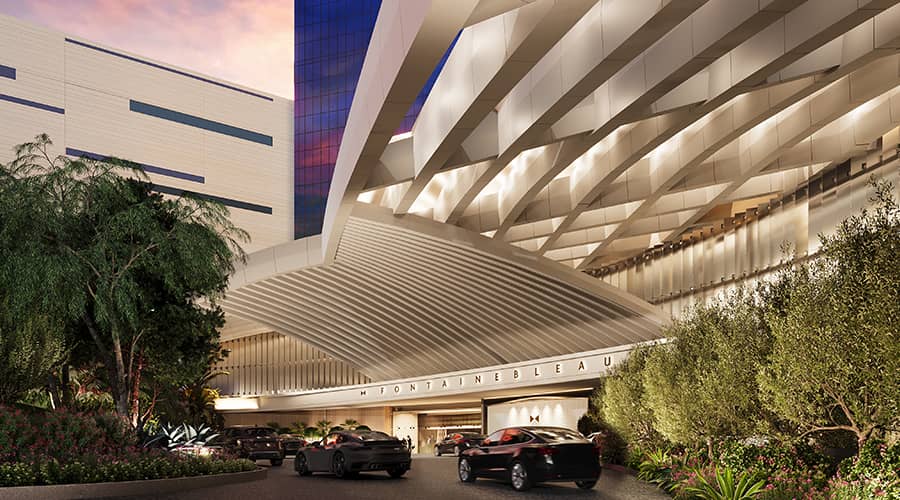 Luxurious Rooms & Suites