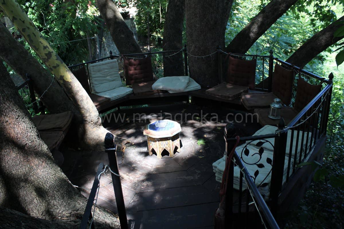 The Enchanting Square