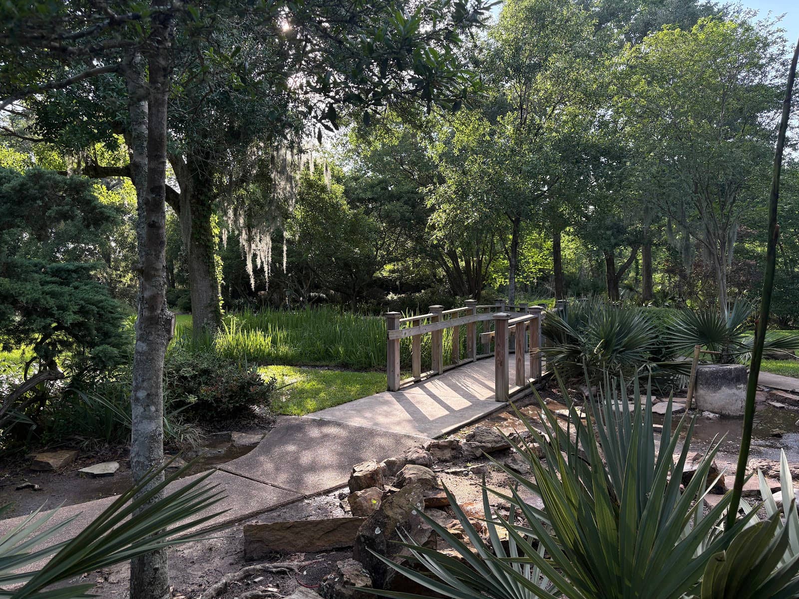 Botanical Garden & Pond