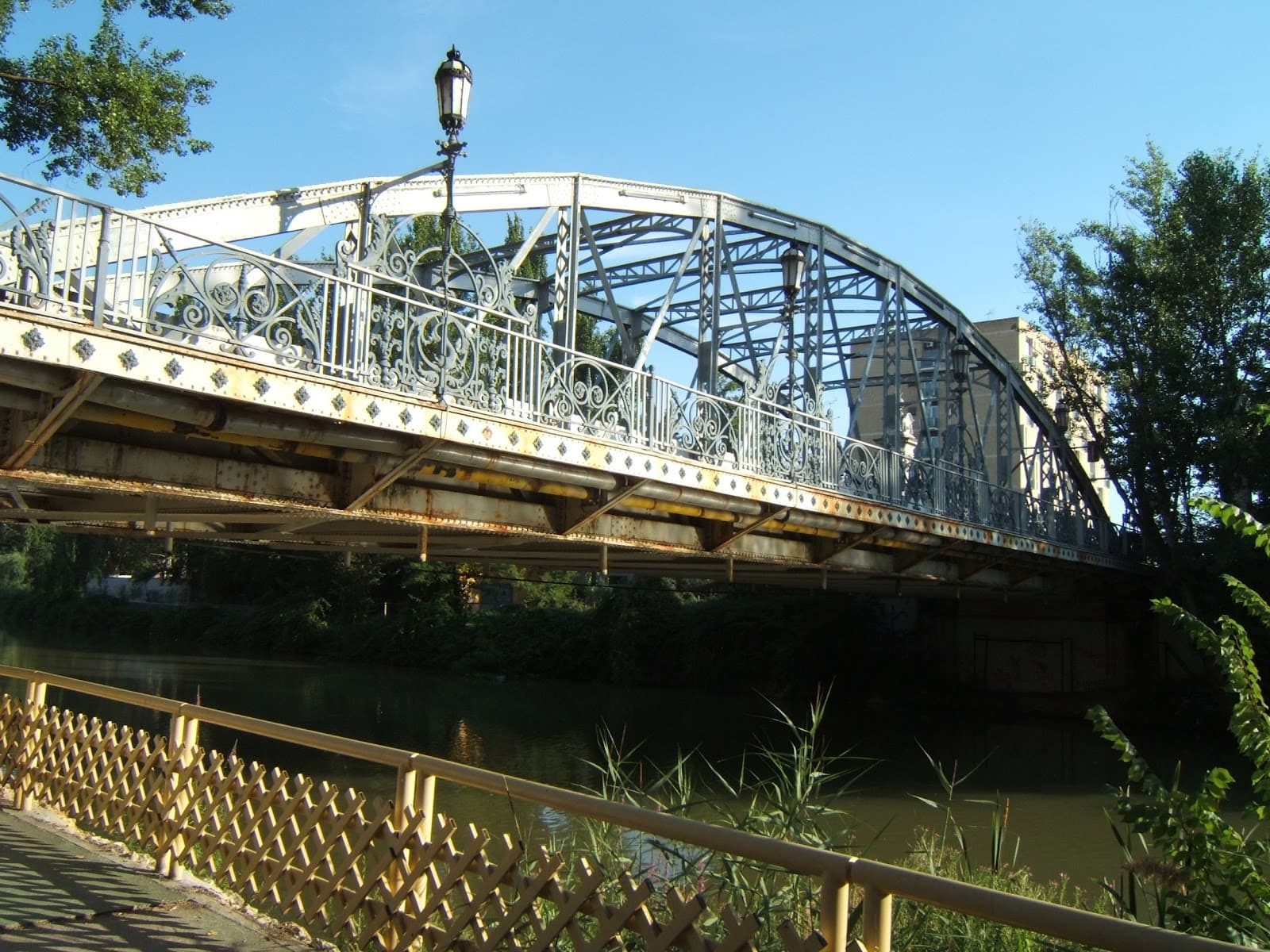 Puente de Hierro - Image 1