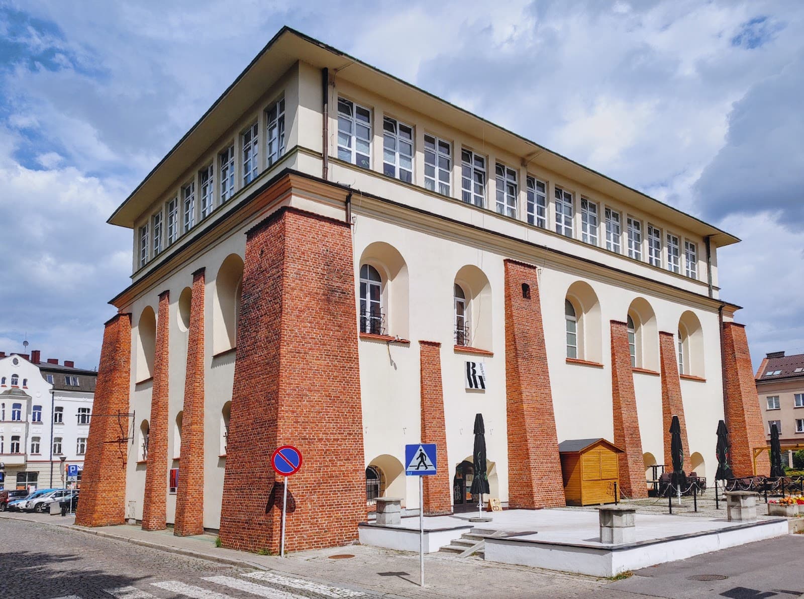 New Synagogue - Image 1