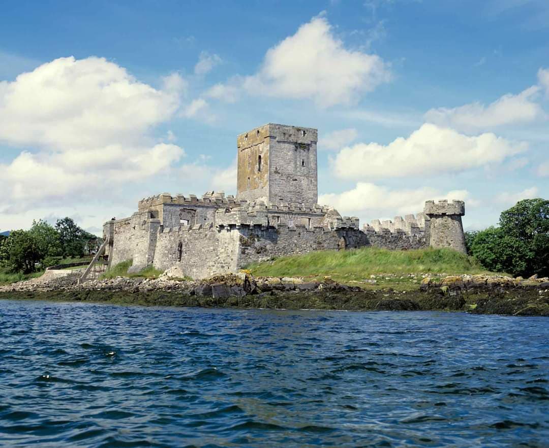 Doe Castle - Image 1