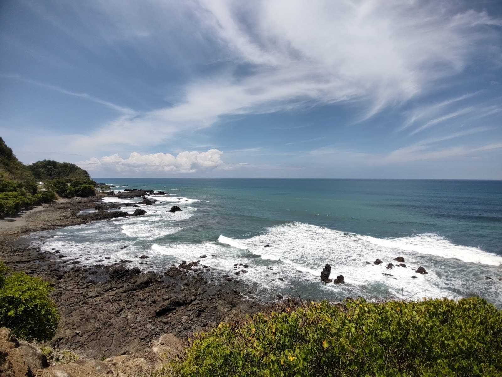 Roca Loca & El Muelle Viewpoint - Image 1