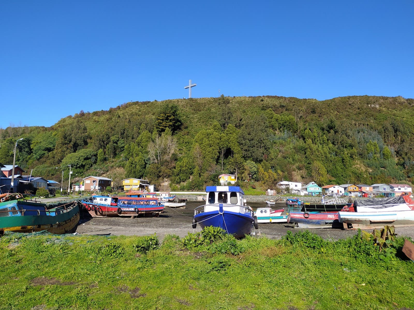 Tenglo Island - Image 1