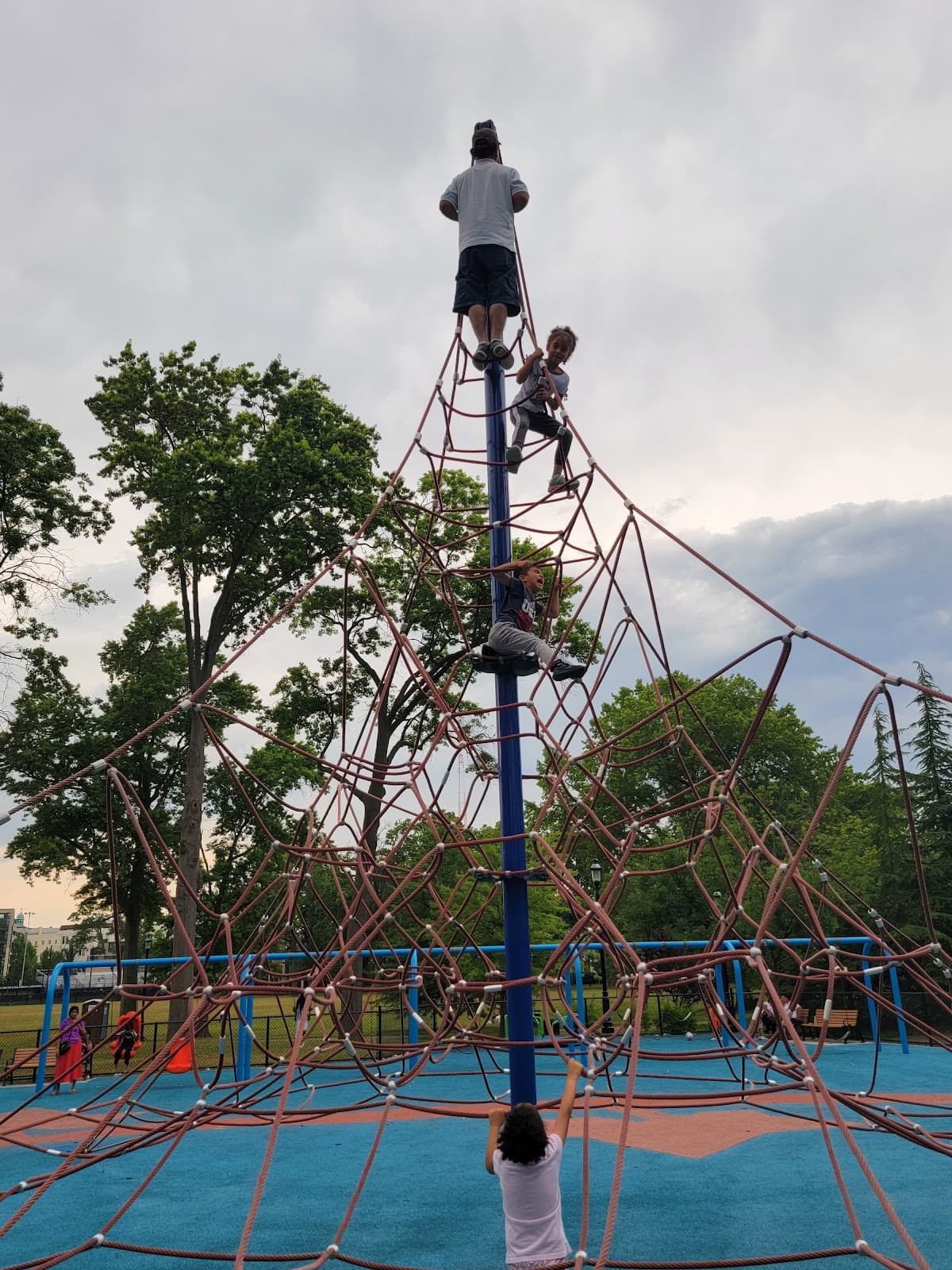 Ivy Hill Park - Image 1