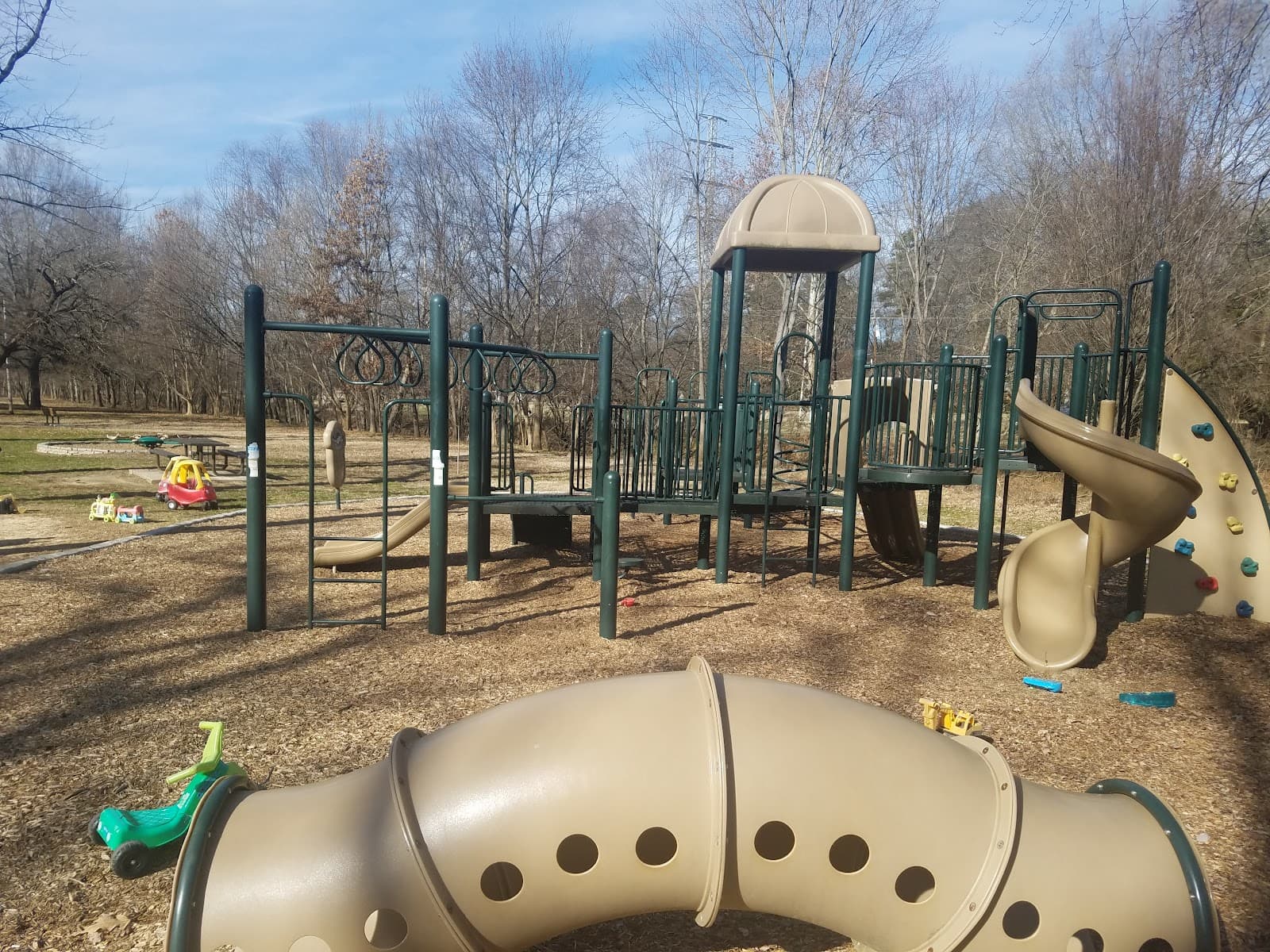 Lake Daniel Park - Image 1