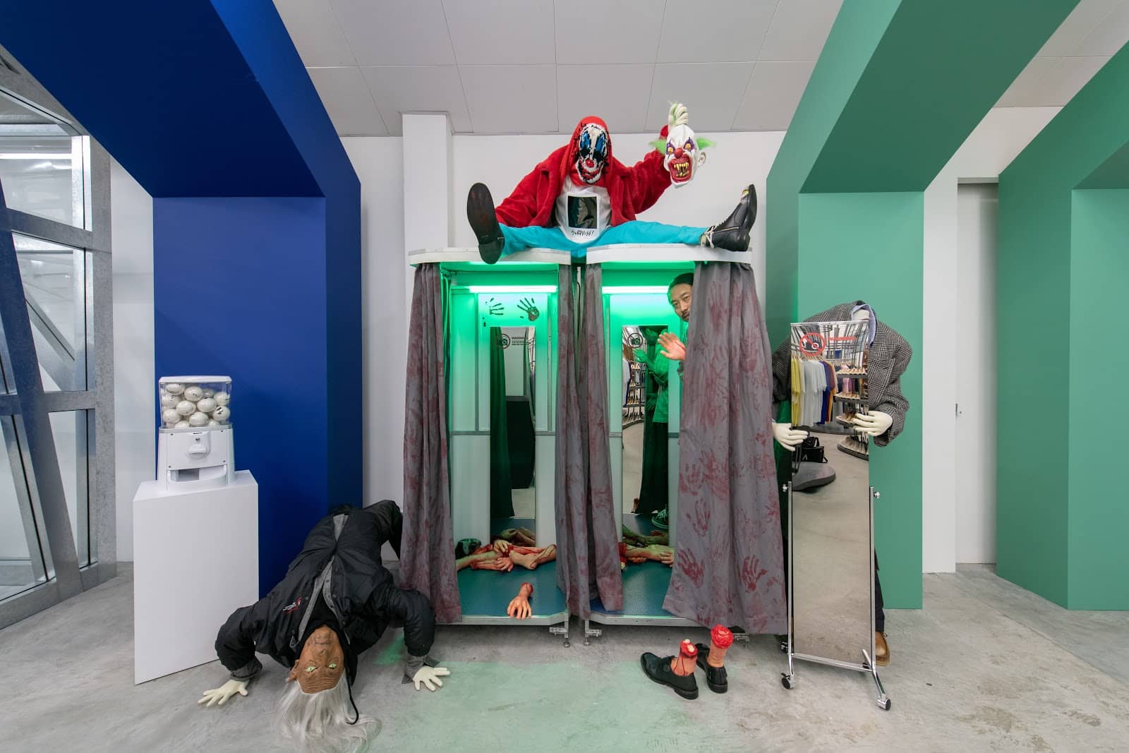 Artistic Store Design