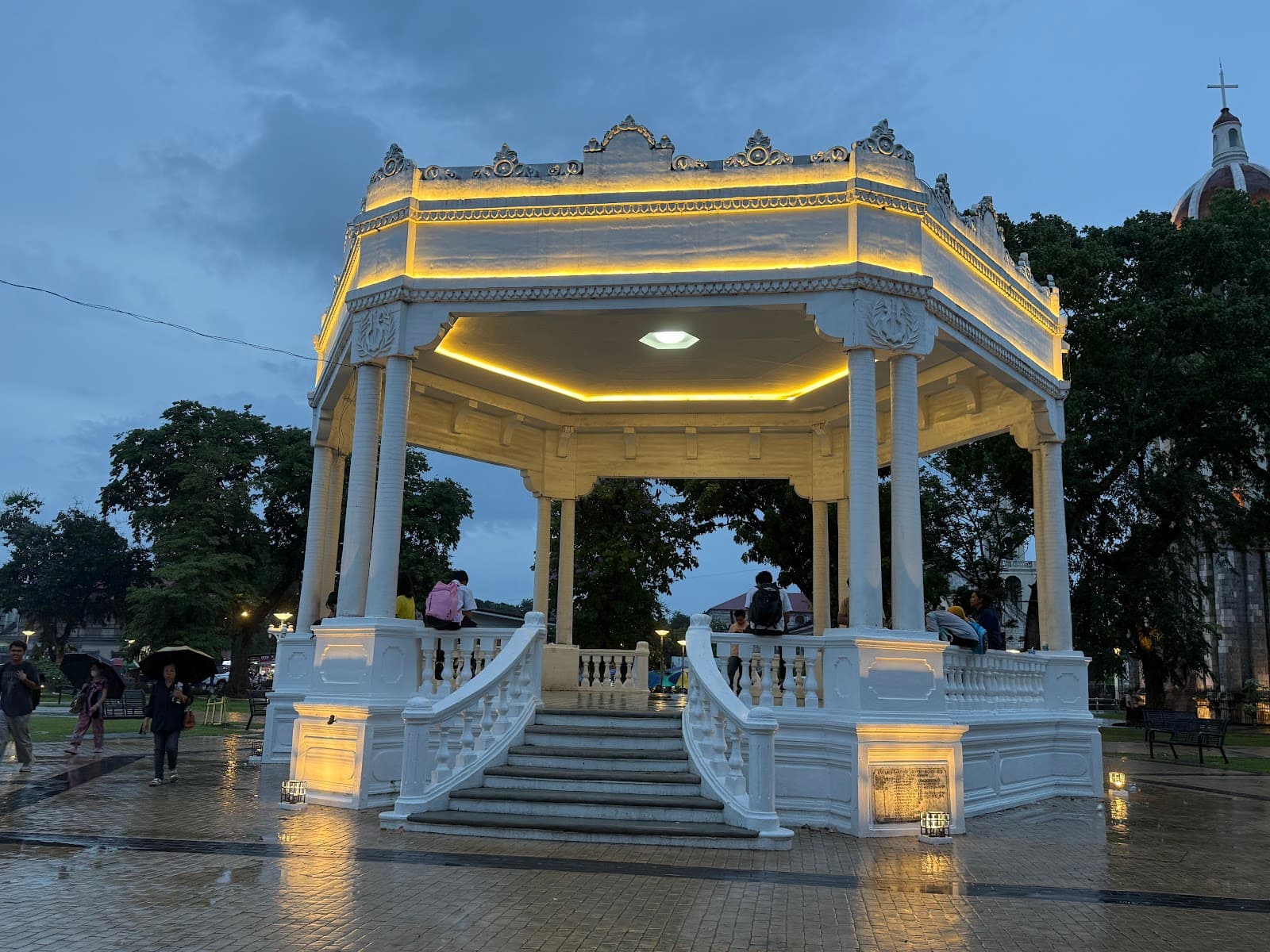 Jaro Plaza - Image 1