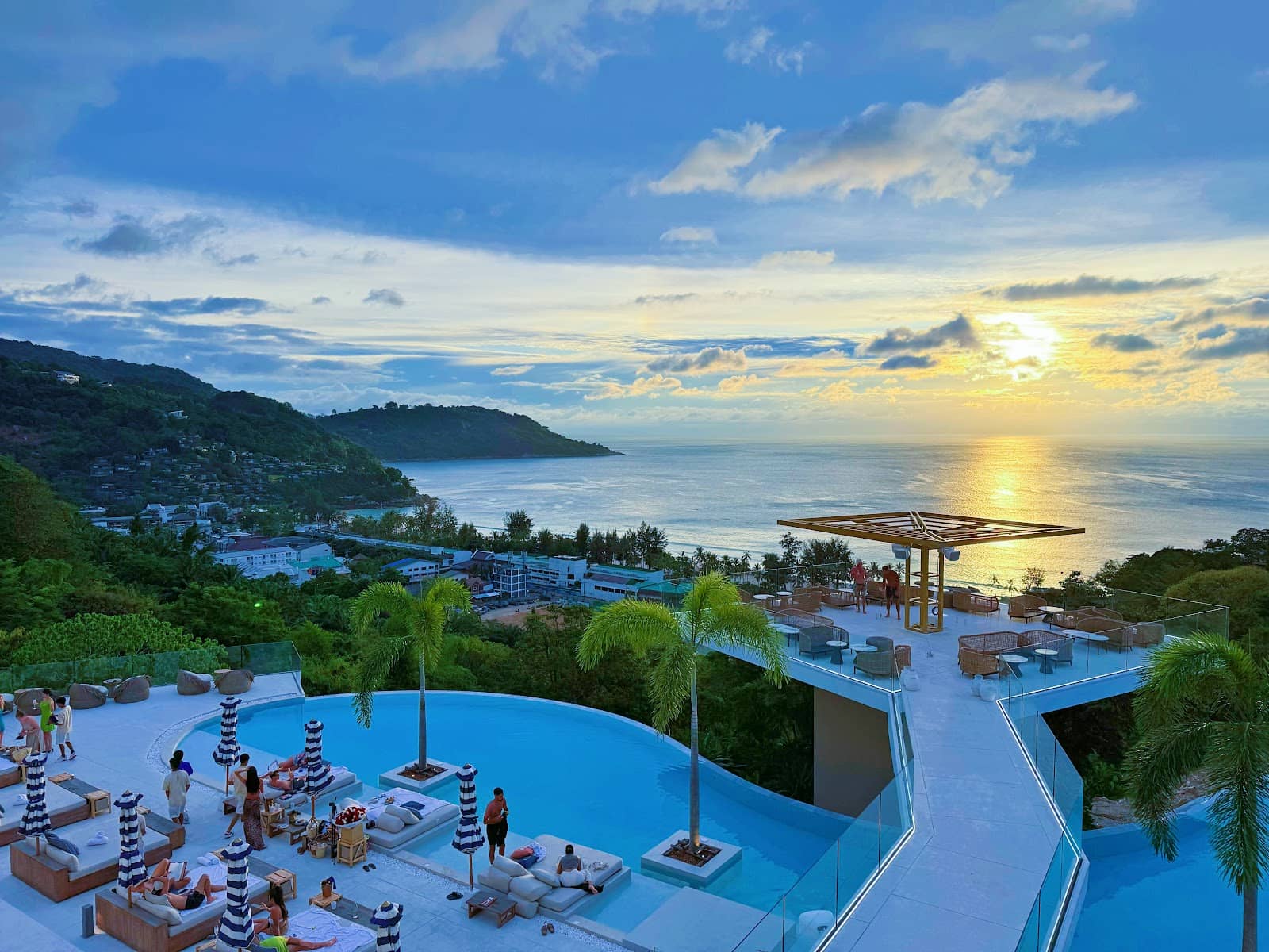 Breathtaking Sunset Spectacle