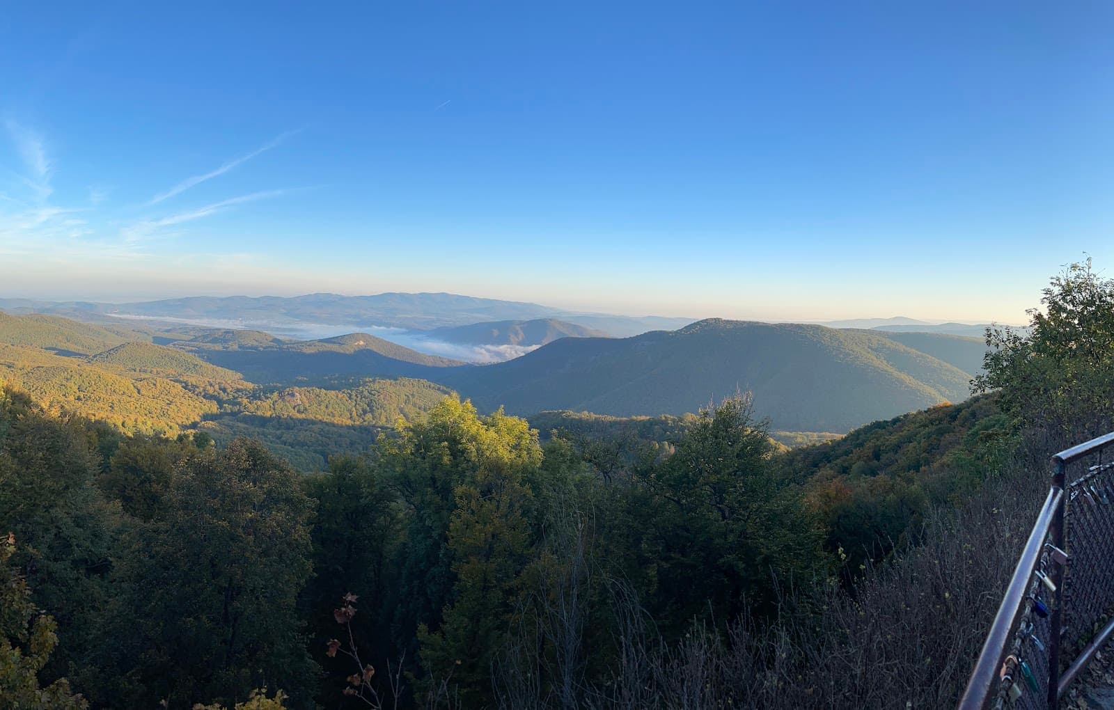 Dobogókő Lookout - Image 1
