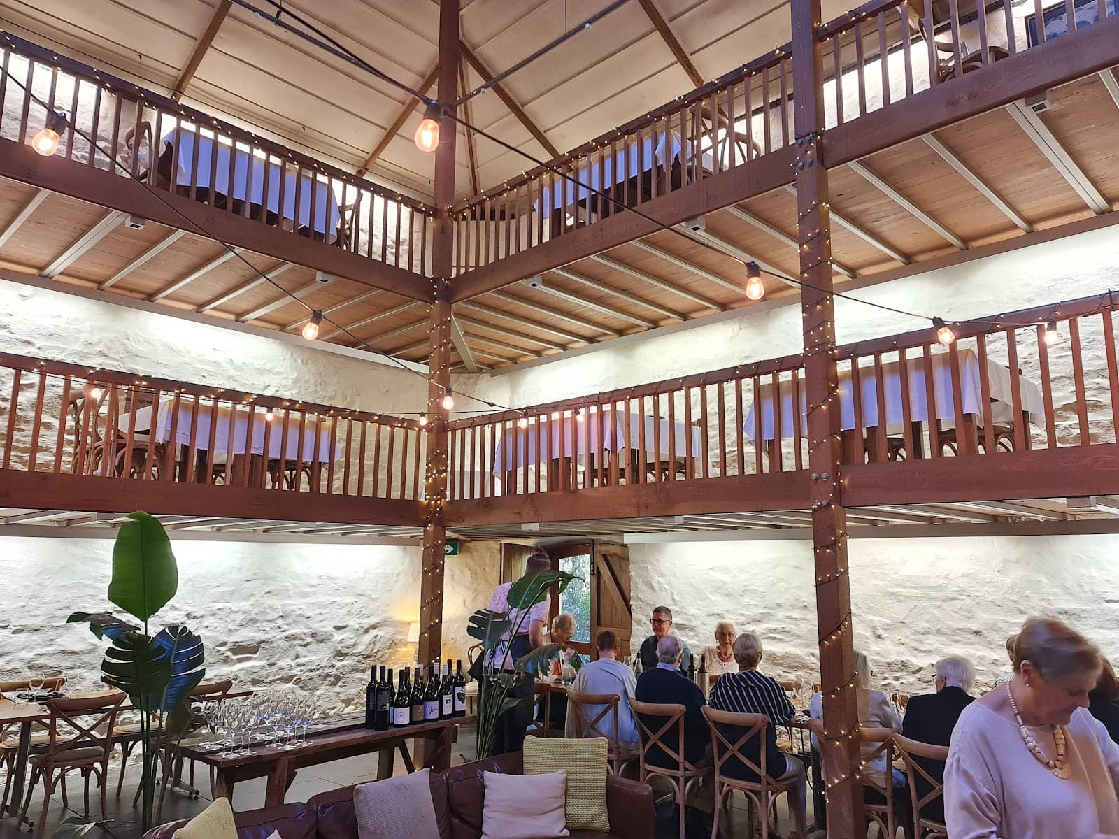 Scenic Garden Dining