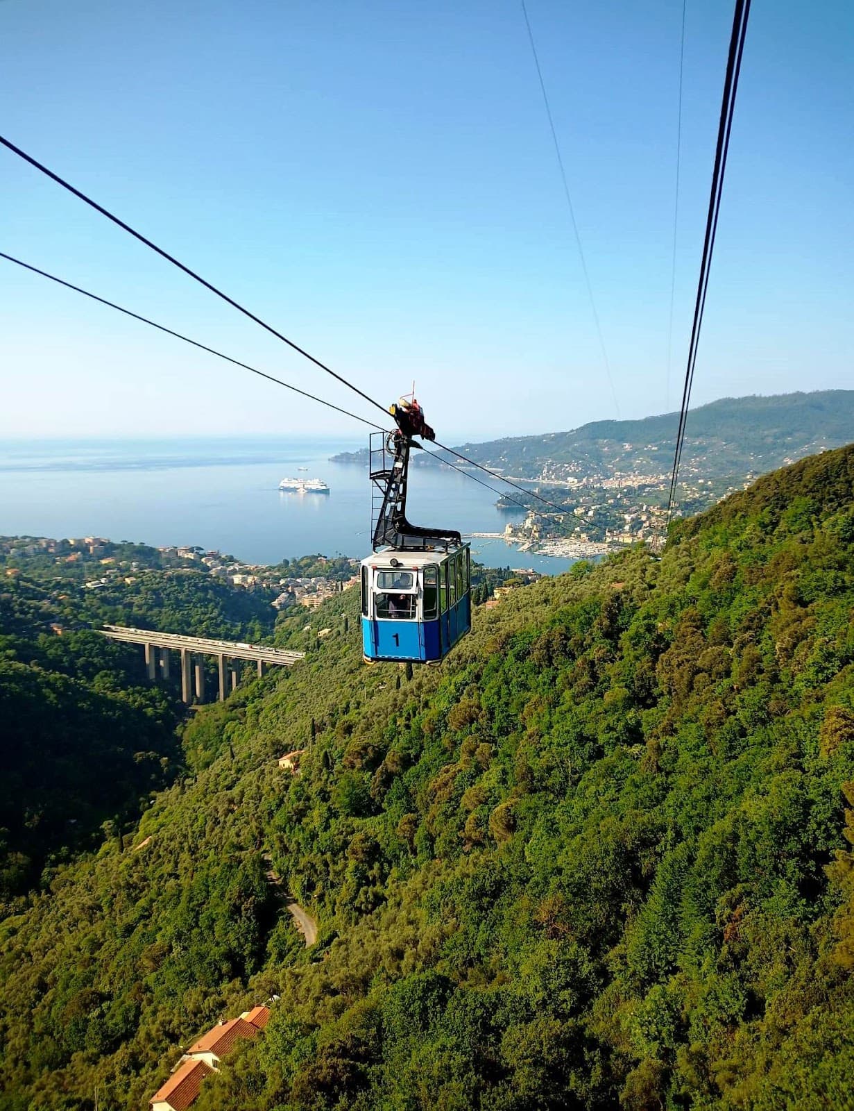 Rapallo Montallegro Cable Car - Image 1