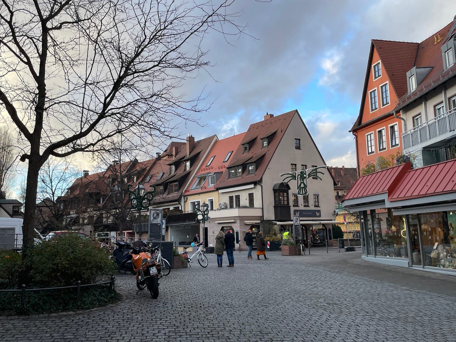 Trödelmarktinsel - Image 1