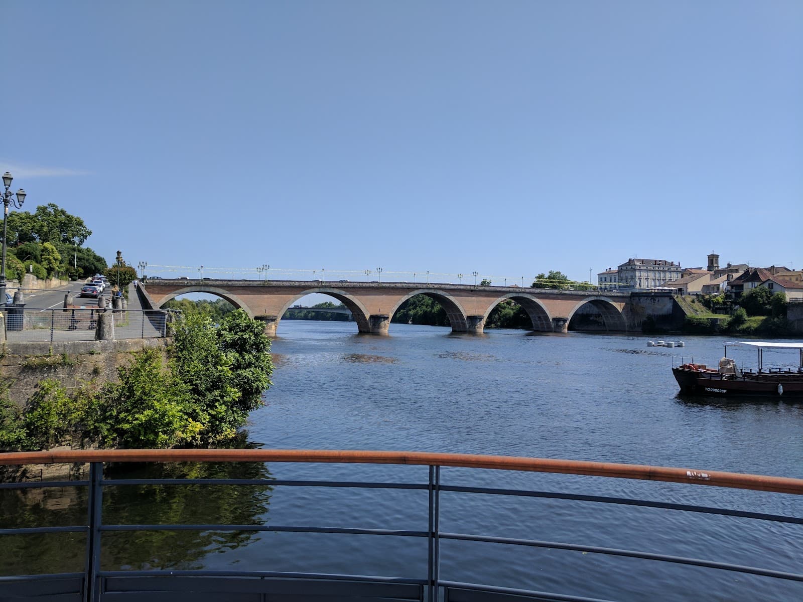 Quai Salvette Promenade - Image 1