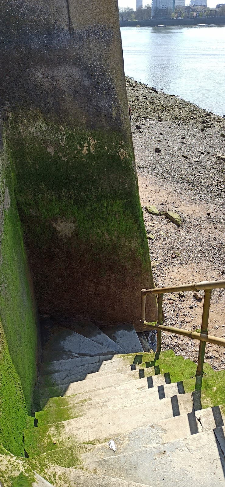 Thames Path - Image 1